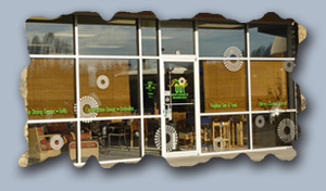 award-winning_storefront_window_lettering Cumming